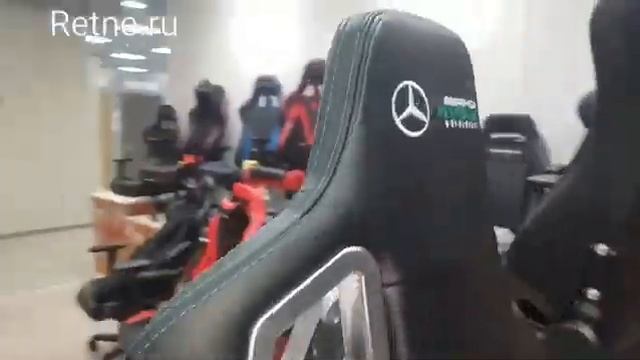 Кресло Noblechairs EPIC MERCEDES-AMG PETRONAS MOTORSPORT EDITION смотреть онлайн