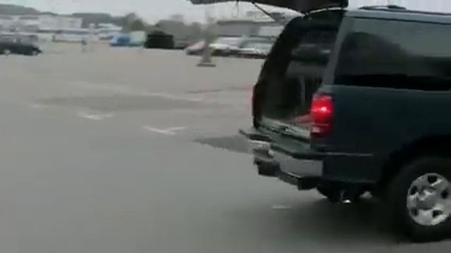 Force to strip off their uniforms, bound, and uniforms stolen by thieves смотреть онлайн