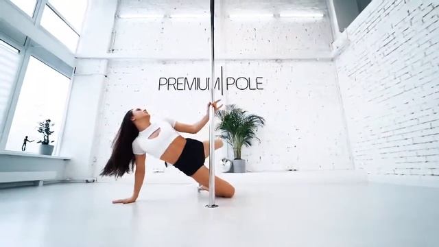 Тренер студии танца Premium Pole Варвара Ильина смотреть онлайн