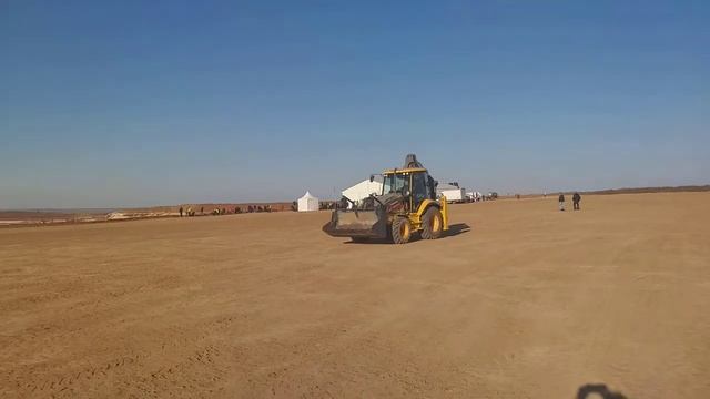 Volvo BL71B Ребенок за рулем. смотреть онлайн