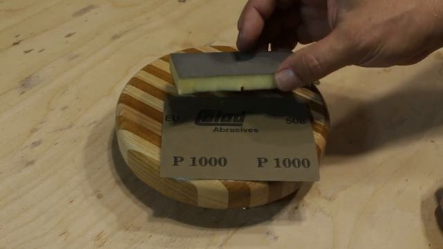 139. Подставка для бумажных полотенец из дерева своими руками. Нанесение лака, полировка. 2 часть. смотреть онлайн