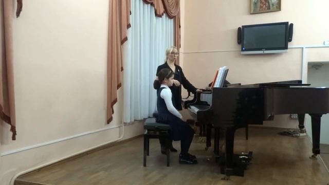 Открытый урок на тему: "Работа над техникой с начинающими в классе фортепиано" смотреть онлайн