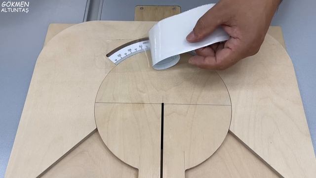 Unique Design Cross Cut Sled // You Have Never Seen This Design Before.! смотреть онлайн