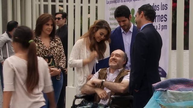 La Doña, Capítulo 90: Altagracia le dice a Mónica que Lázaro no es su padre | La Doña смотреть онлайн