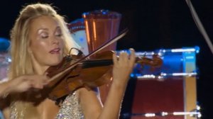 Хаусер и Кэролайн Кэмпбелл  хит Америка из легендарной "Вестсайдской истории" Леонарда Бернстайна