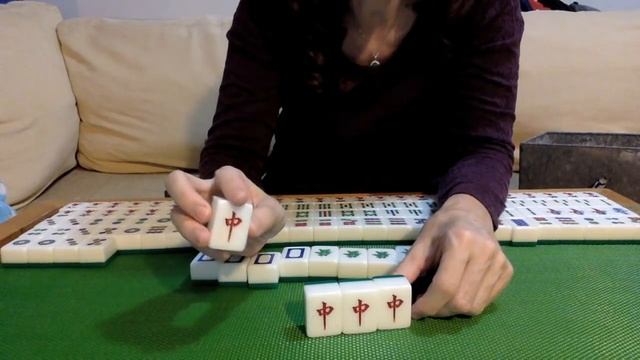 Hong Kong Mahjong with my Mother-in-Law: Part 2 - Explaining the Tiles смотреть онлайн