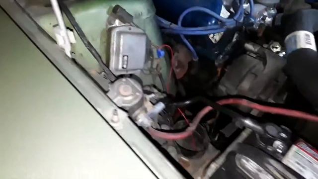 1975 Ford Granada 351w is ALIVE once again смотреть онлайн