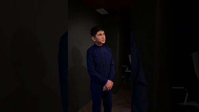 Судьи были в восторге от исполнения. Прошли в следующий этап Усман, Айша и Саид - Камал.