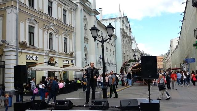 Игорь Заиконников - Крыша дома (Московское лето морроженое - Никольская ул) 9 июля 2016 смотреть онлайн