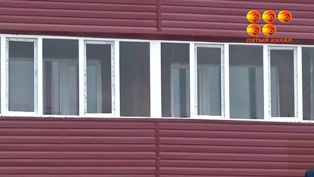 Восстанавливают лифты, ремонтируют кровли и фасады. смотреть онлайн