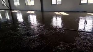 Заливка и выравнивание бетона по жидким маякам,без направляющих!