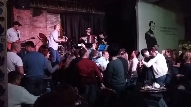 Boogieparovozz - Моя Бабушка Курит Трубку смотреть онлайн