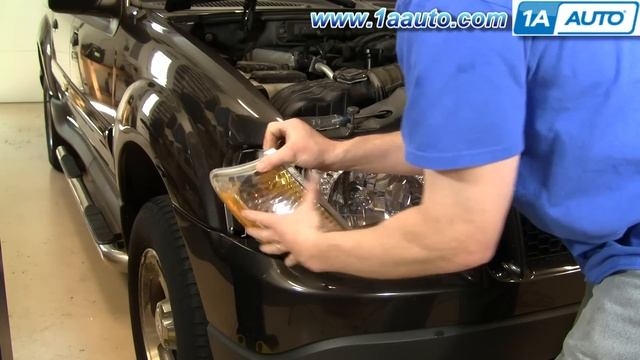 How to Replace Corner Light 01-05 Ford Explorer Sport Trac смотреть онлайн