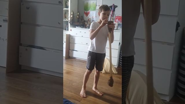 как сделать гантели из дерева и картона!