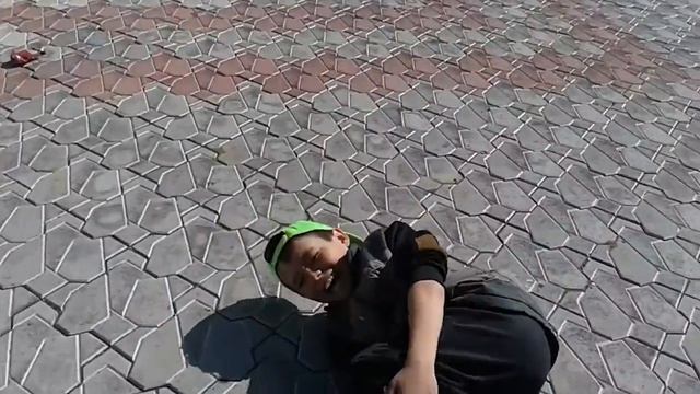 Подборка падений со скейта смотреть онлайн