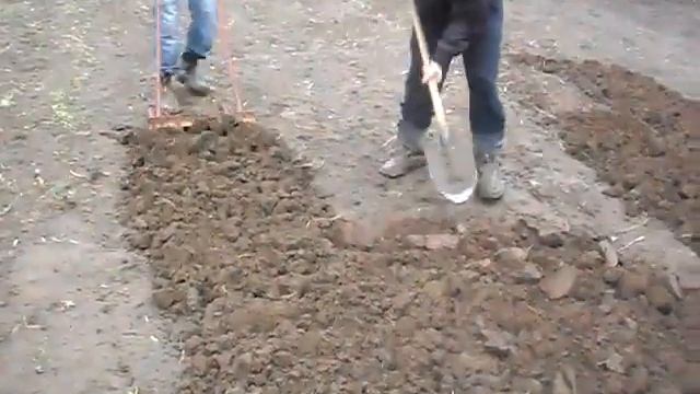 Сравнение с обычной штыковой лопатой 2 смотреть онлайн