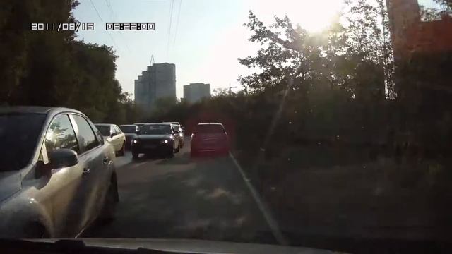 выезд на встречную полосу.mov смотреть онлайн