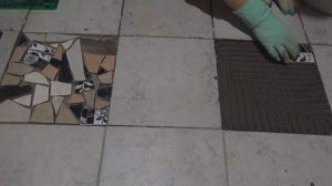 Как я использую старую керамическую плитку и битый кафель. Мозаика на цементном полу своими руками