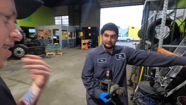 XY Shifter Explained. Semi Truck Automatic Manual Transmission Problems смотреть онлайн