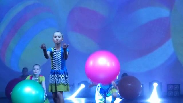 Снегири. Спектакль-иллюстрация "Посвящение взрослым" смотреть онлайн