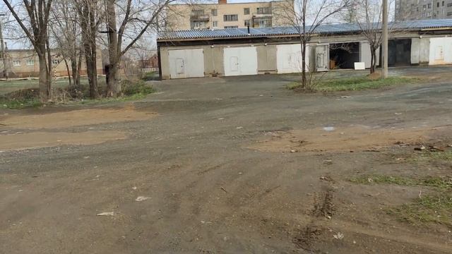 ВЛОГ. НА ДАЧЕ ГРЯЗЬ ПОСЛЕ ДОЖДЯ.ОТМЕЧАЕМ ПРАЗДНИК ДОМА . ПРИШЛИ ДЕТИ. смотреть онлайн