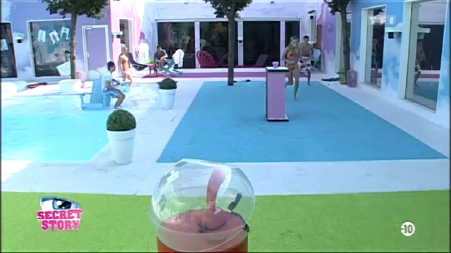 Qui suis-je ? ( http://secretstory5realtv.blogparty.fr ) смотреть онлайн