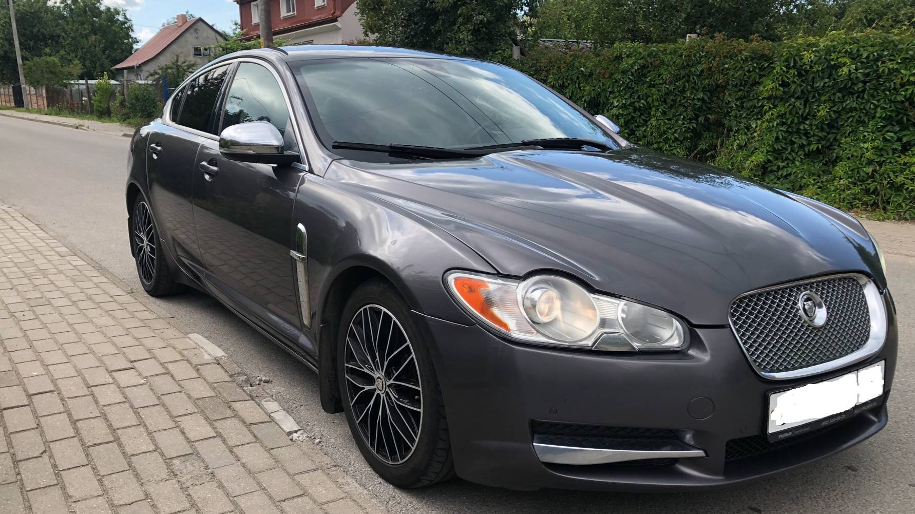 Замена топливного фильтра Ягуар XF/Replacing the fuel filter Jaguar XF смотреть онлайн