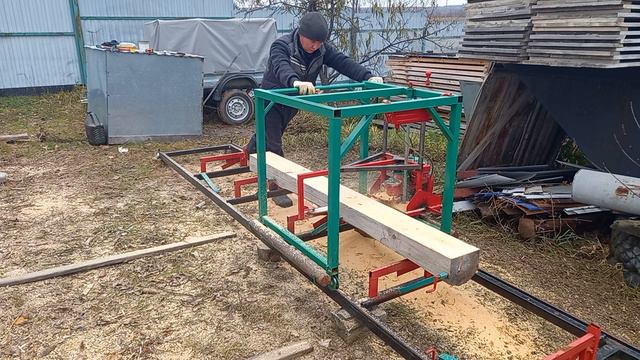 ПИЛОРАМА ИЗ БЕНЗОПИЛЫ УРАЛ. смотреть онлайн