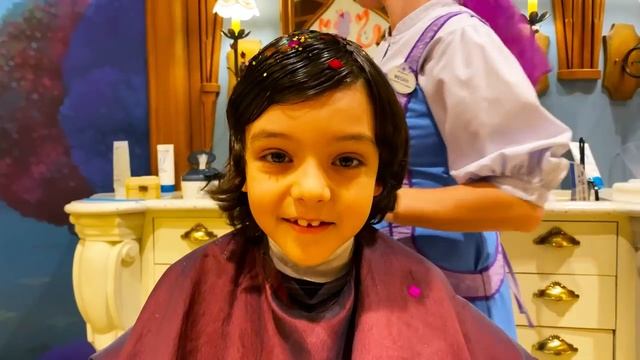 Настя, Алла-Виктория и Мартин в салоне для принцев и принцесс смотреть онлайн