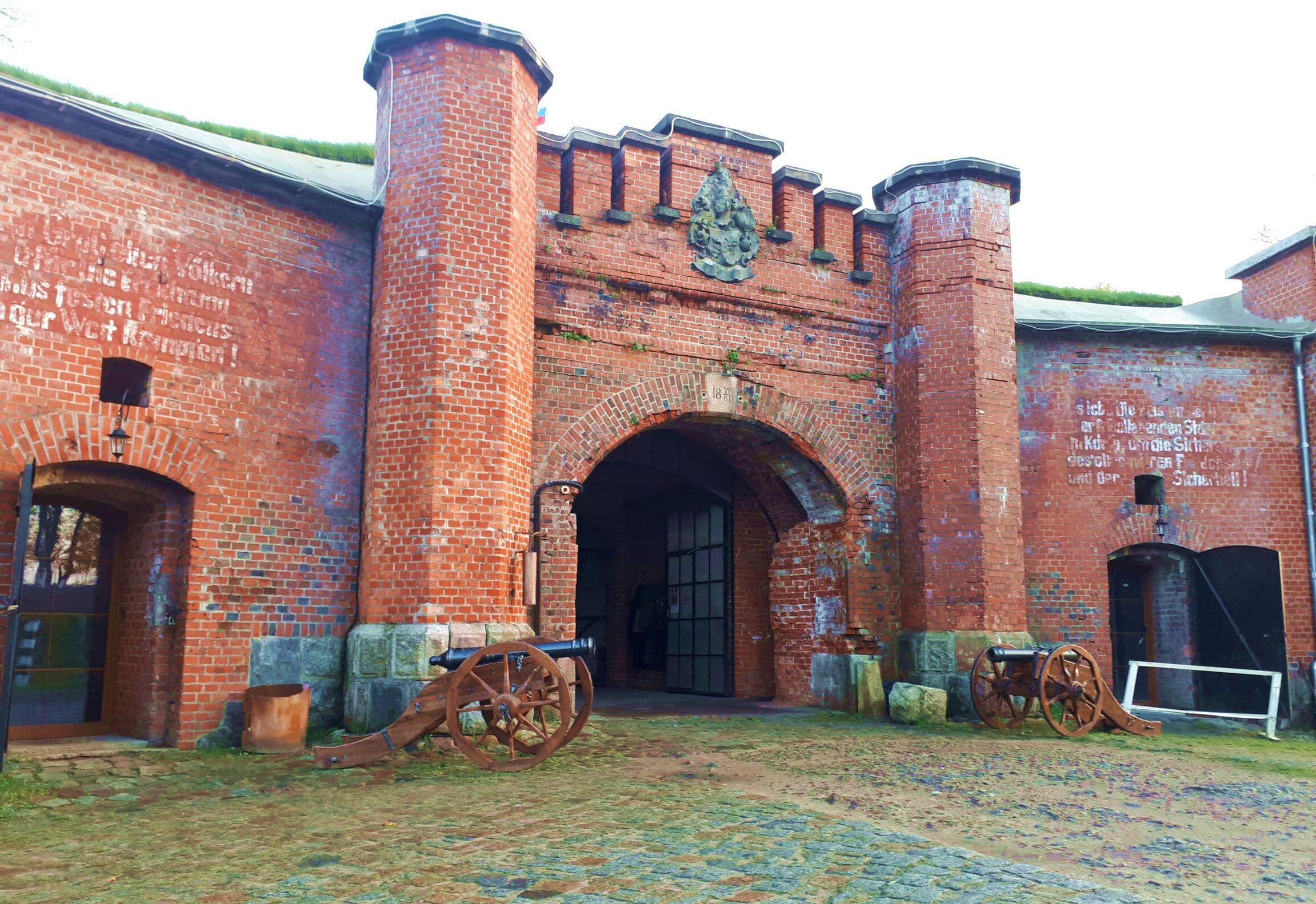 Форты Кёнигсберга (2021).mp4 смотреть онлайн