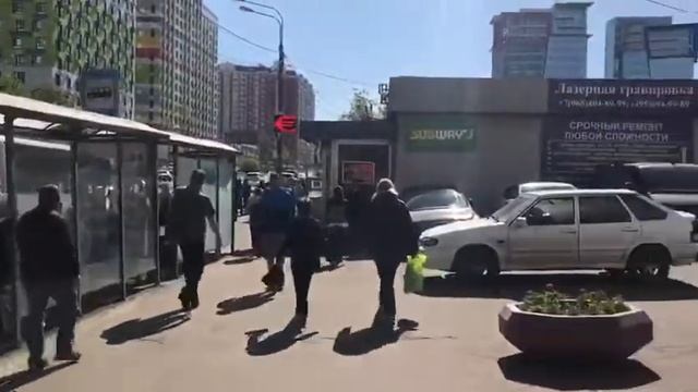 Москва, ул. Ярцевская, 27А, м. Молодежная смотреть онлайн