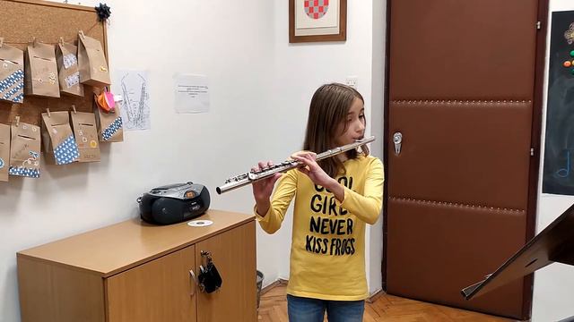 Petra Kerovec, OŠ 1 , flauta - A. Pucihar- kavčić : Cirkus u mojoj sobi смотреть онлайн