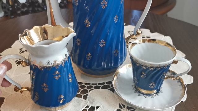 Кофейный сервиз. Чешское украшения. смотреть онлайн