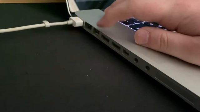 Overview: 2008 MacBook Pro 15 Inch смотреть онлайн
