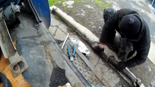Закрутил подушку двиг,мотор,шкив Собрал,поставил кардан, смотреть онлайн