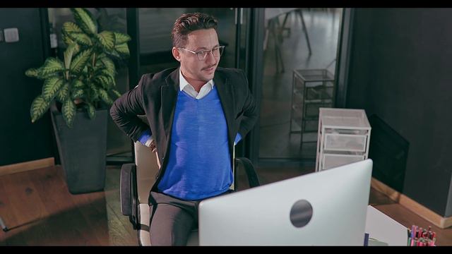 Why Do We Yawn and Is Yawning Contagious? смотреть онлайн