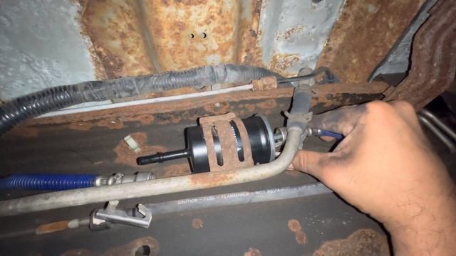 COMO CAMBIAR FILTRO DE GASOLINA 1997 - 2003 f150 FORD LOBO смотреть онлайн