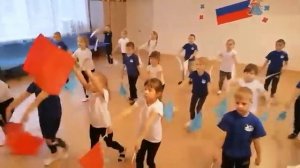 "Россия" танец с флажками подготовительная группа