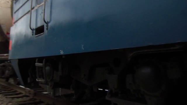 ВЛ60КП-581 (ВЛ60ПК-581) с грузовым поездом смотреть онлайн