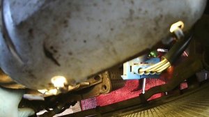 Замена прокладки фланца между выпускным коллектором и катализатором