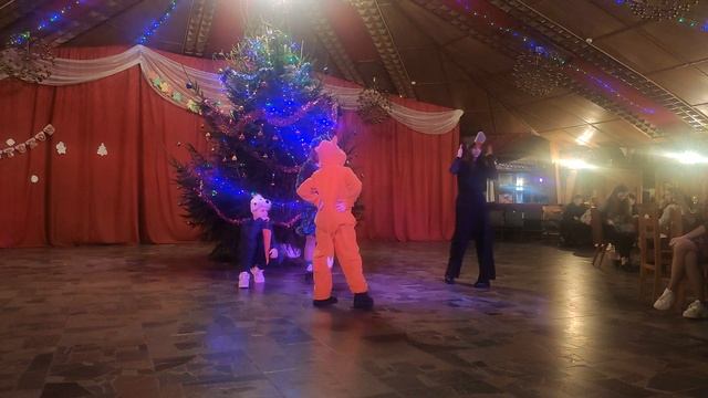 Театрализованное представление "Новогодний карнавал" смотреть онлайн