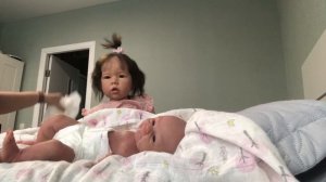 Vlog   Как Эмили распаковывала силиконового реборна/ Unpacking the silicone reborn