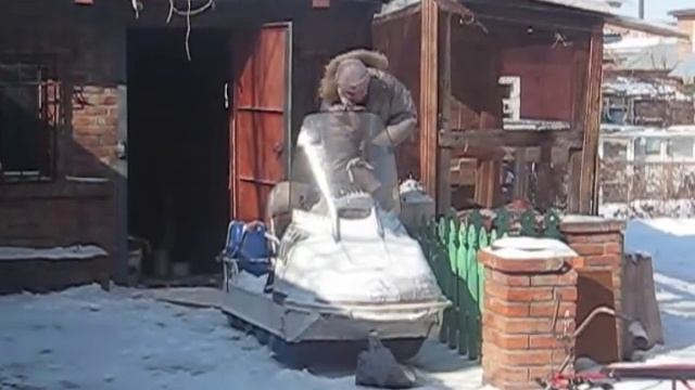 Шум двигателя бурана тише лая собаки .avi смотреть онлайн