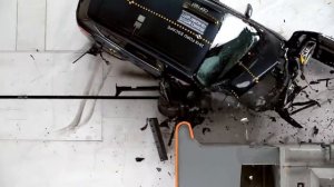 Краш тест кроссовера Ford Kuga  2018 года выпуска