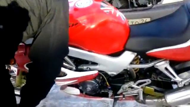 HONDA VTR 1000 F FIRESTORM смотреть онлайн