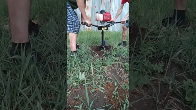 ELITECH БМ 70Н бурение лунки. смотреть онлайн
