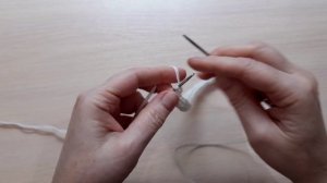 Шнурок спицами