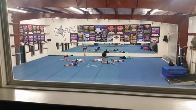 First Epic Contemporary Class смотреть онлайн
