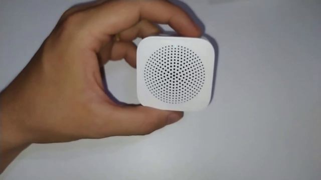MI COMPACT SPEAKER QUADRADA - SERÁ QUE É BOA? смотреть онлайн