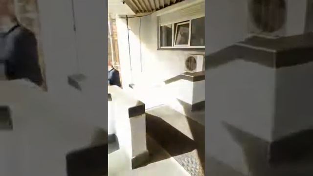 04 04 19 задержанных мигрантов выстроили в строй во дворе ОП-5